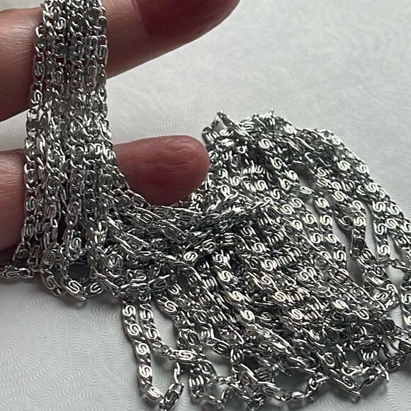 Vintage Sarah Coventry 8-strand Silver tone paper chain necklace- 1960’s stateme - Picture 5 of 8